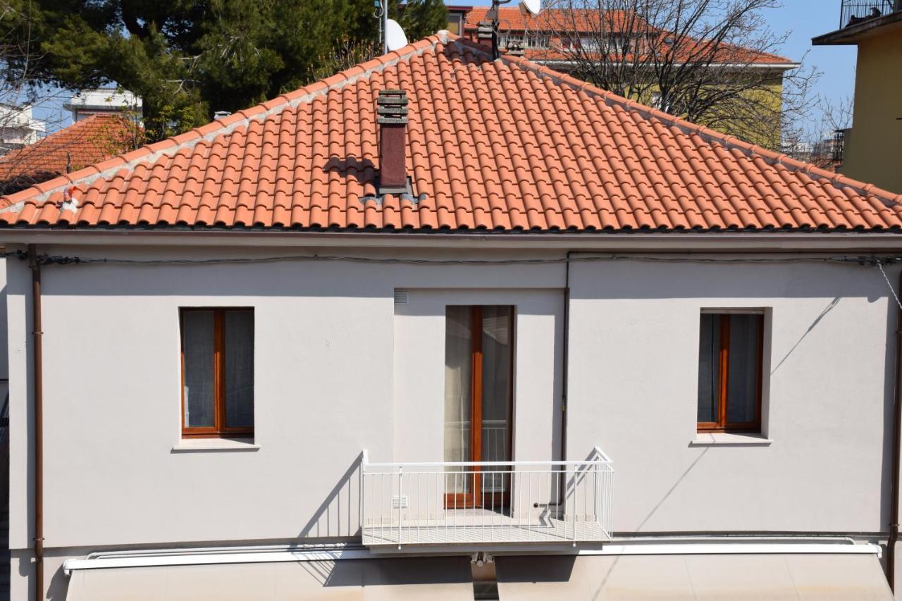 Good House- Ampio Appartamento Vicino Al Mare Rimini Zewnętrze zdjęcie