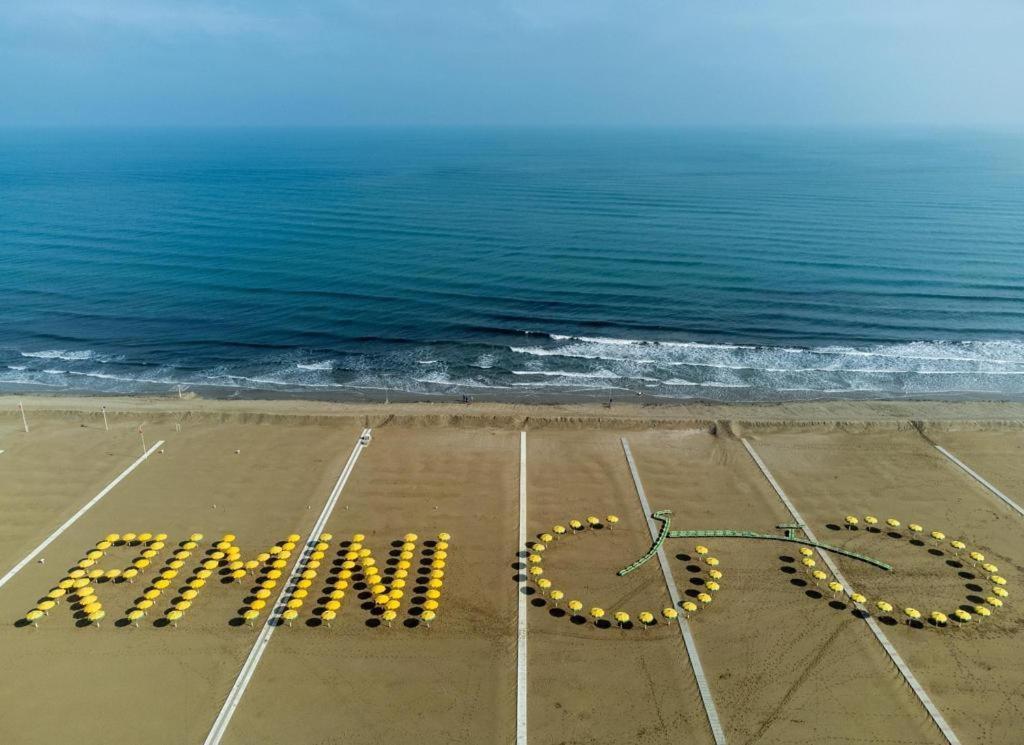 Good House- Ampio Appartamento Vicino Al Mare Rimini Zewnętrze zdjęcie